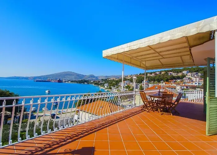 Three Bedroom With Amazing Sea View Διαμέρισμα *